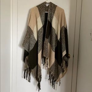 Green Poncho/Sweater